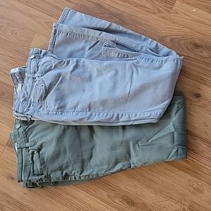 2 Universal Thread Skinny Jeans